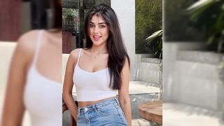Indian Girl Roshni Singhaniya Dance 2