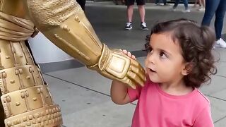 Baby challenge the kungfu master