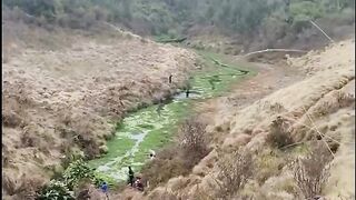 Minum Airnya, Mandi Sabun Orangnya! Aksi Minus Akhlak Dua Pendaki Nyuci Badan Pakai Sabun di Gunung Argopuro Bikin Warga Ngelus Dada!