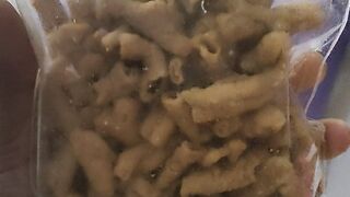 Delicious snacks made from chicken intestines