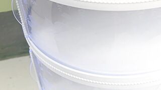 Insect-proof food container to keep food safe