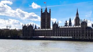 Vibes London Bikin Gak Mau Pulang! 🇬🇧✨ Menikmati Panorama Kota dari Ketinggian...!