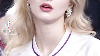 Today Real Beautiful girls watching match ||Sporrtbis best||Mrwhen