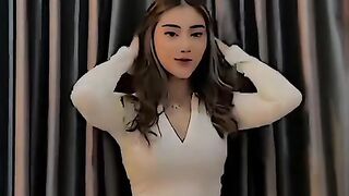 Wow.... Gadis apa nich