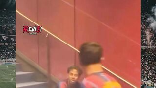 Bahkan Yamal aja sampai bingung ngeliat Cancelo marah-marah pas laga comeback! 😅🔥
