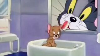Jerry Singing in the Bathtub Prank | Tom Gets Scrubbed | Classic Cartoon