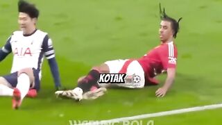Son_membalas_TANPA_sepatah_kata
