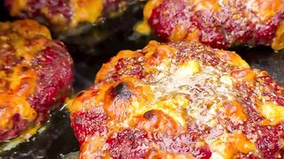 Cheedar cheese stuffed burgers