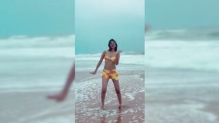 Indian Girl Viddi Dance 2