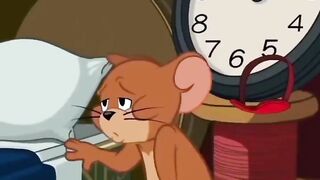 Jerry Trying to Sleep with a Noisy Cricket | Cute Tom and Jerry Cartoon Moments