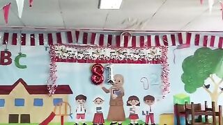 lagi ada kegiatan sekolah