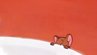 Jerry Rescues Nibbles with Spaghetti | The Milky Waif Tom and Jerry Moments