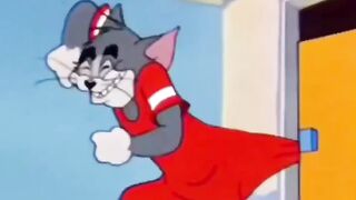 Tom Paints a Bolt Yellow for Cheese Trap | White Mice Scheme | Tom and Jerry