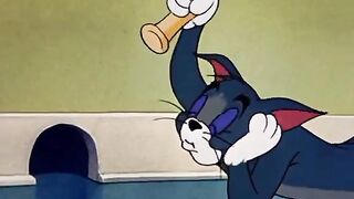 Sleepy Tom Trying to Stay Awake with Toothpicks & Tape | Relatable Tom & Jerry Comedy