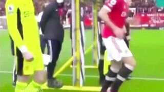 momen lucu nan jenaka dari harry maguire di dunia sepak bola 2
