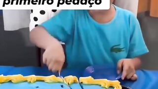 Ela só queria o 1 pedaço