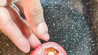Spicy tomato garlic magic