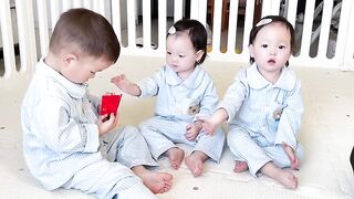 哥哥很公平，一人一个～双胞胎萌娃人类幼崽到底多可爱.mp4
