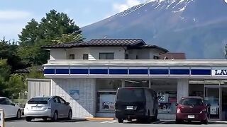 Mount Fuji 🇯🇵🗻 | Iconic View in Japan
