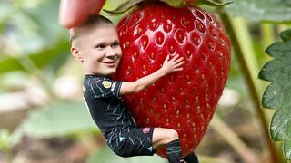 Haaland Hugs a Giant Strawberry 🍓😂
