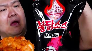 Buldak Hotdog challenge 🌶️