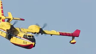 ✈️Canadair CL-415 Water Bomber Water Drop!
