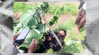 Dikira Mayat Sampai Ditutupi Daun Pisang, Pria Ini Ternyata Cuma Tidur Nyenyak di Sawah! 🍃😴🤣