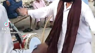 MOJAN  E  MOJAN