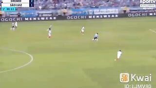 Gol do Luis Soares na estreia no no Grêmio