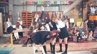 NewJeans (뉴진스) 'Ditto' Performance Video