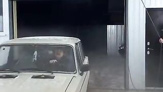 ТВОЙ БАТЯ НА АВТОМОЙКЕ..