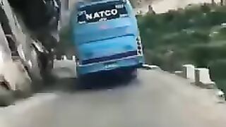 Dangerous Driving in Karakoram Mountains || watch till Last