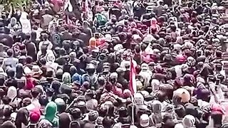 Terus bergerak pantang mundur