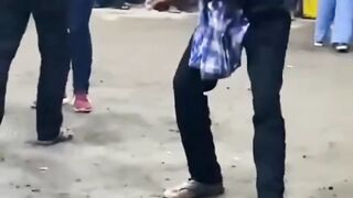 Terus digoyang
