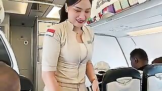 Pramugari Cantik Super Air Jet Sedang Sibuk Kerja dalam Pesawat