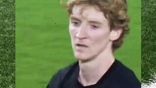 Bisa Cetak Gol Sendiri, Gordon Malah Lakukan Ini Pas Debut di Barca! 😱