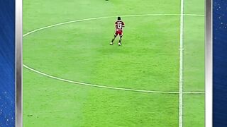 Cuplikan Gol Indah Nguyen Xuan Son