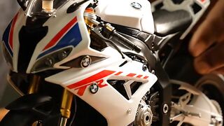 Building a Blue Suzuki Sportbike Scale Model | High-Detail Engine & Fairing Assembly