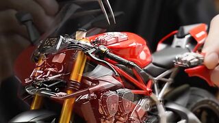 Ducati Panigale V4 R Superbike Scale Model Build