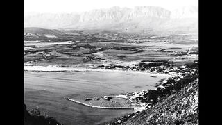 Cape Town: Gordon's Bay Views - Historic And Today