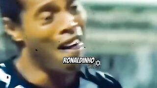 Detik detik Ronaldinho menangis karena Maradona! 2