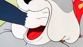 Spike Loses His Teeth to Tom! | Tom and Jerry Classic Funny Cartoon Chase