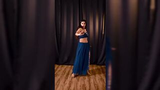 Indian Girl Nainee Saxena Dance 34