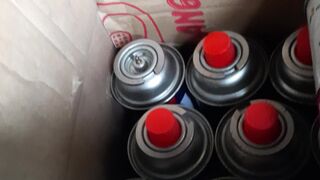 Unboxing paket