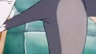 Tom Cat Laughs Reading Comic Book | Hilarious Tom and Jerry Book Scene