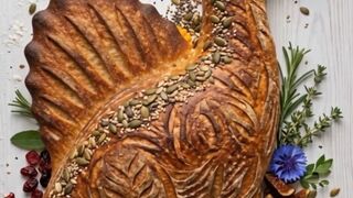 Satisfying Spinosaurus Sourdough Timelapse 🦕🍞 ASMR Baking Art