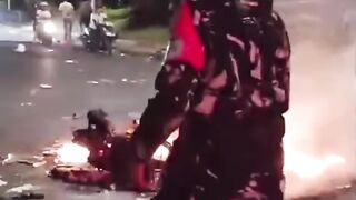Police Motorcycle Burned in Petamburan, Central Jakarta — Thu 27 Aug 2026