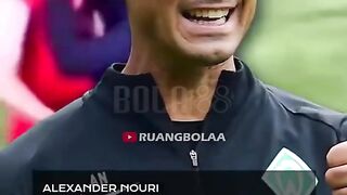 Capek Di Dunia Sepak Bola