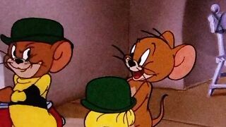 Tom Sings Lullaby to Spike | Electric Lightbulb Trap | Classic Tom & Jerry