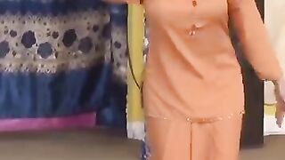 Punjabi girls dance performance 🔥 mujra